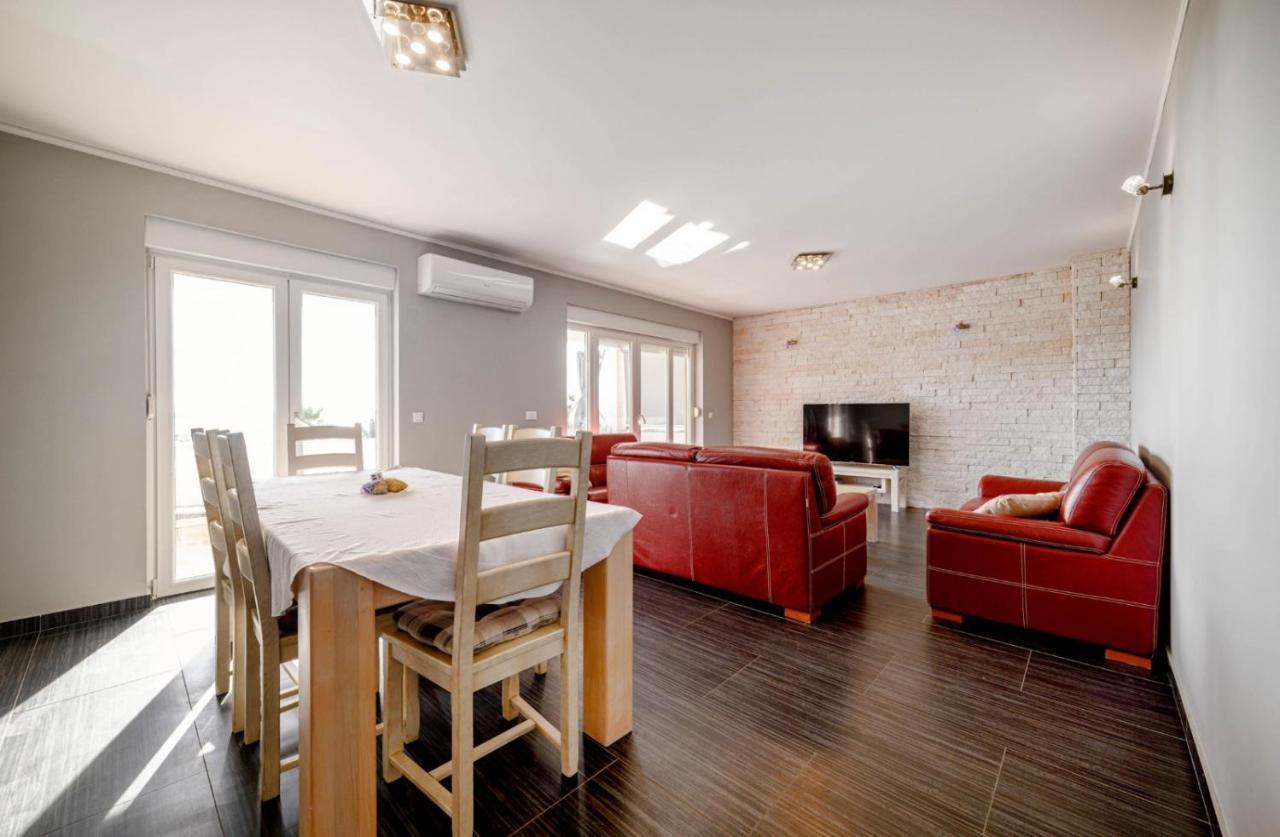 Apartments Oto Жаборич Экстерьер фото