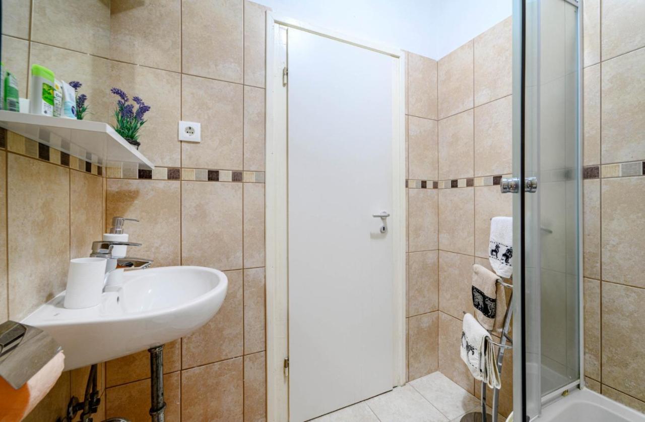 Apartments Oto Жаборич Экстерьер фото