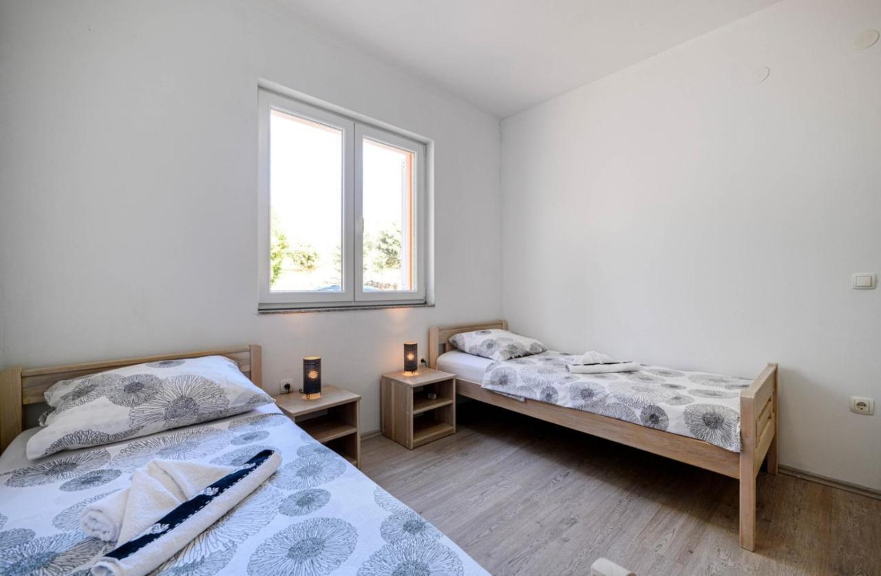 Apartments Oto Жаборич Экстерьер фото