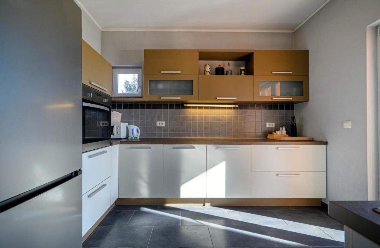 Apartments Oto Жаборич Экстерьер фото
