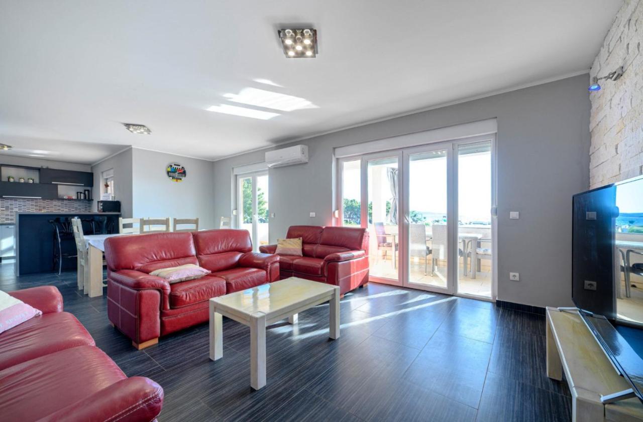 Apartments Oto Жаборич Экстерьер фото