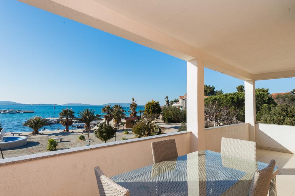 Apartments Oto Жаборич Экстерьер фото